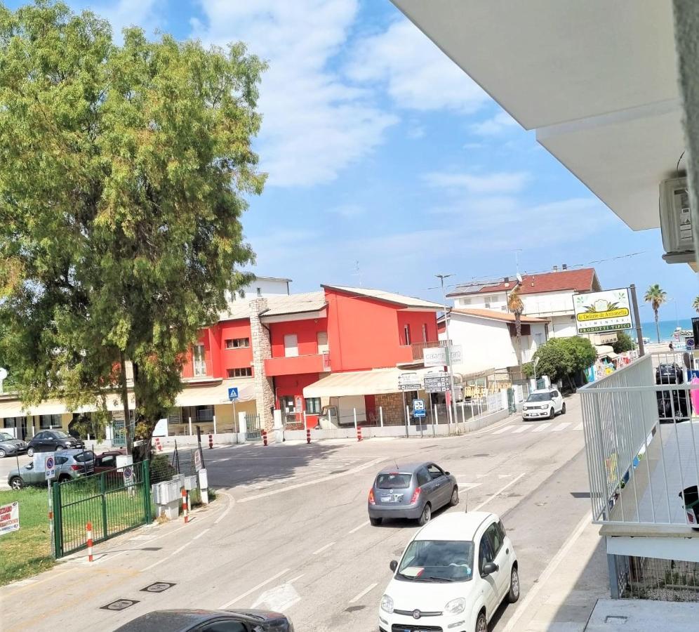 Appartamenti Smeraldo Lido di Fermo Eksteriør bilde